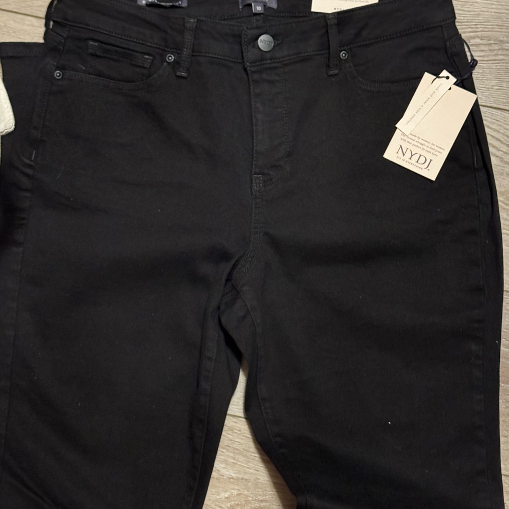 NYDJ Barbara Bootcut Jeans NWT – Size 10 – Black - Picture 7 of 7